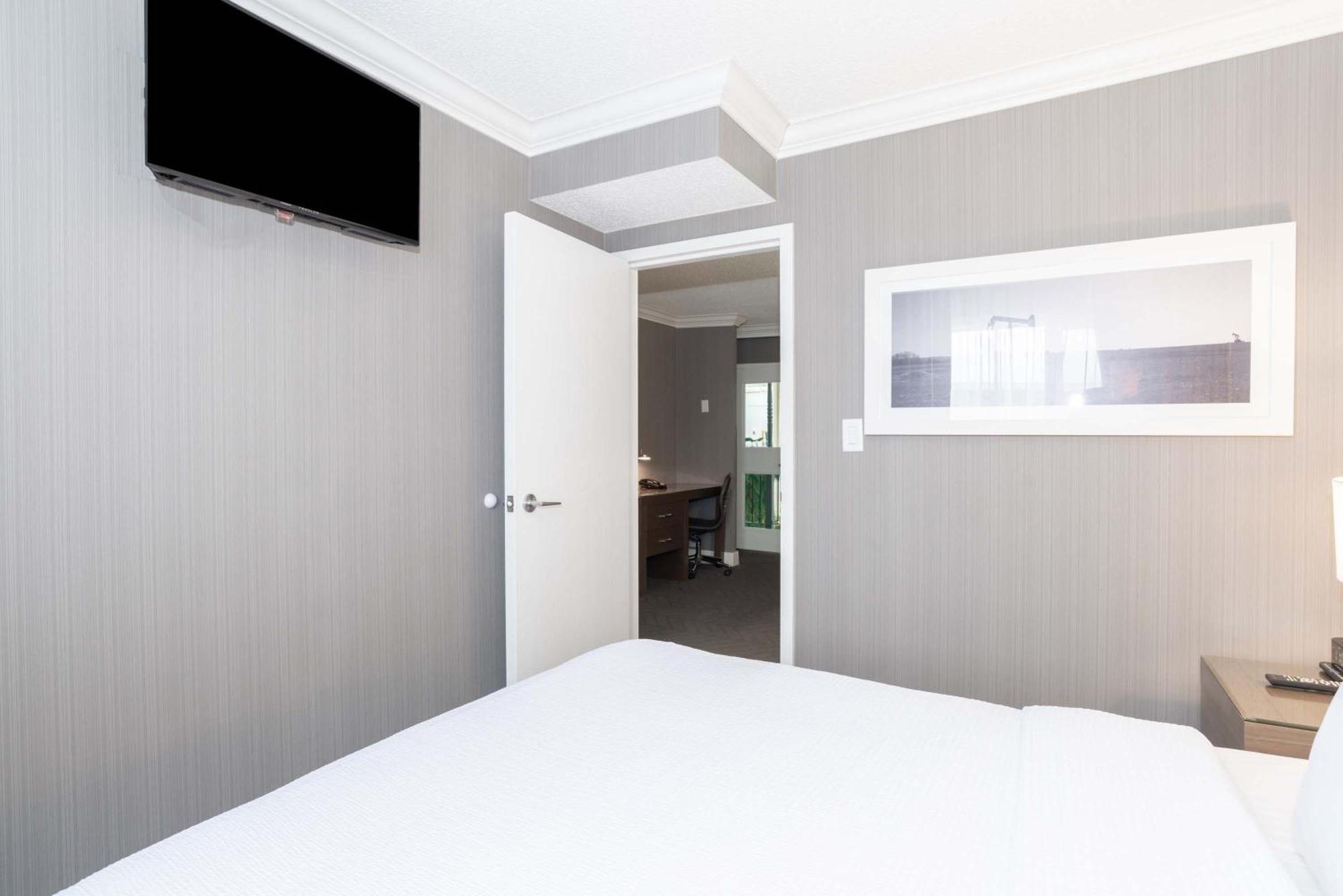Sandman Signature Lethbridge Lodge Екстериор снимка