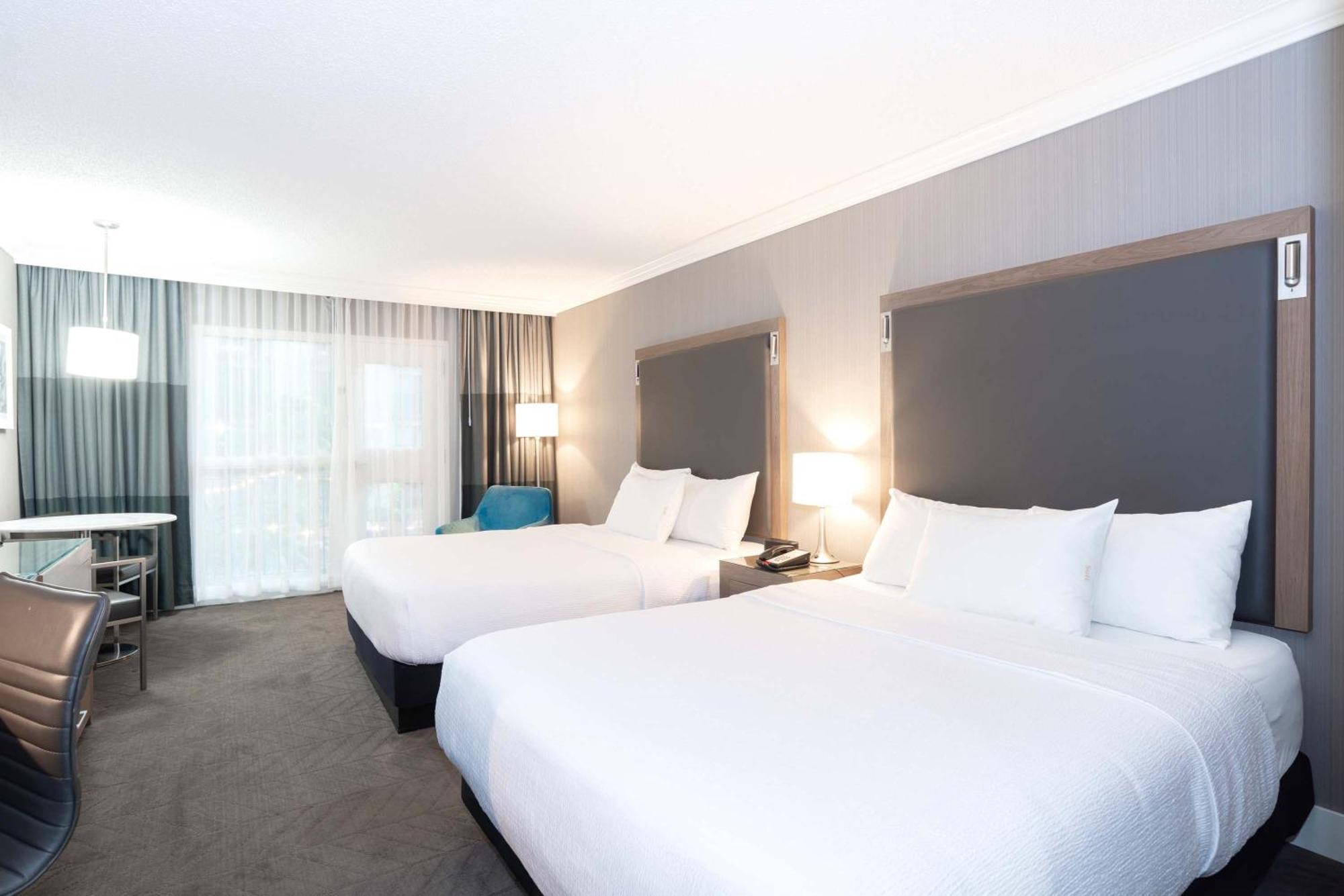 Sandman Signature Lethbridge Lodge Екстериор снимка